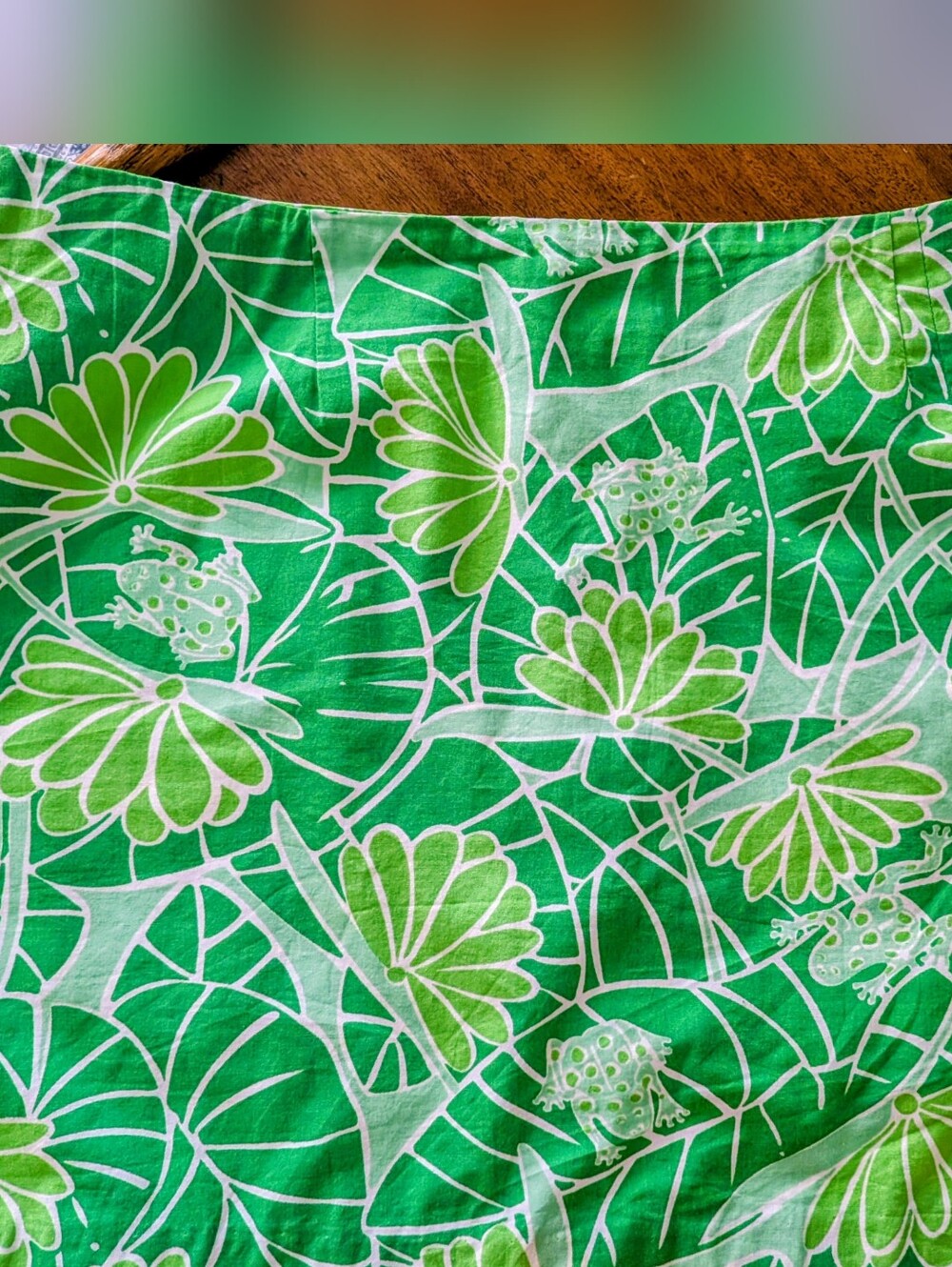 Original Lilly Pulitzer White Tag, Frog And Lilly Pad Skirt. SZ 8. EUC.